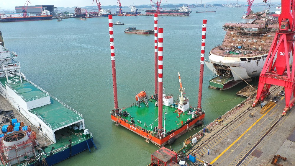 KE XUE CHENG Offshore Exploration Platform